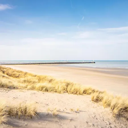 Beachside Modern Retreat, Cleaning Included Lägenhet *