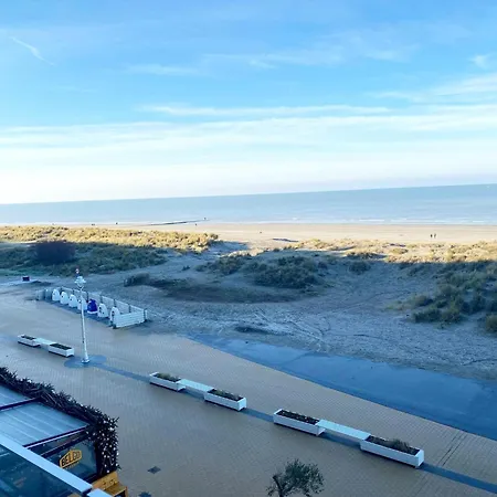 Beachside Modern Retreat, Cleaning Included 니우포르트