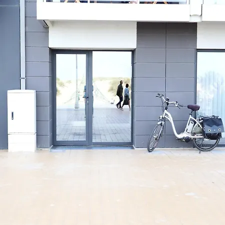 Beachside Modern Retreat, Cleaning Included * Nieuwpoort