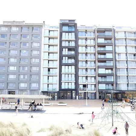 Beachside Modern Retreat, Cleaning Included Lägenhet